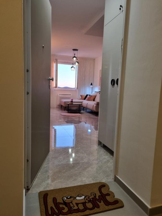 Apartment "50 Shades" With Balcony And Free Parking In The Garage Задар Экстерьер фото