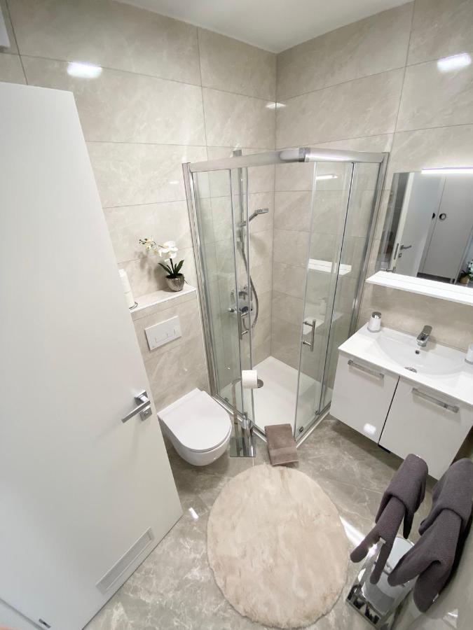 Apartment "50 Shades" With Balcony And Free Parking In The Garage Задар Экстерьер фото