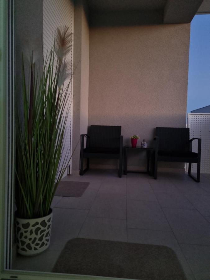 Apartment "50 Shades" With Balcony And Free Parking In The Garage Задар Экстерьер фото