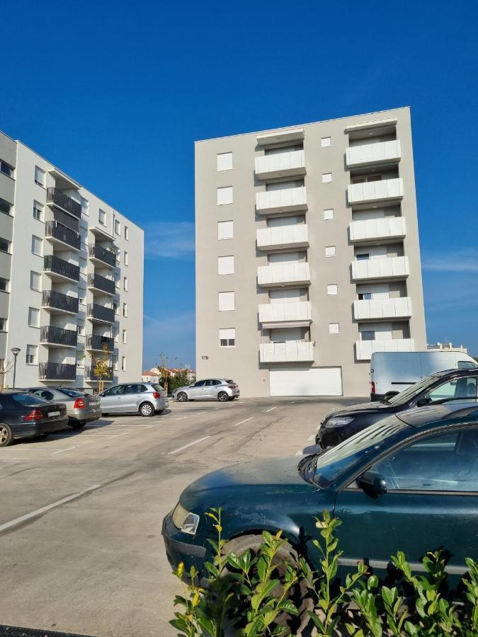Apartment "50 Shades" With Balcony And Free Parking In The Garage Задар Экстерьер фото